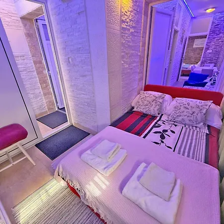Dali Apartment